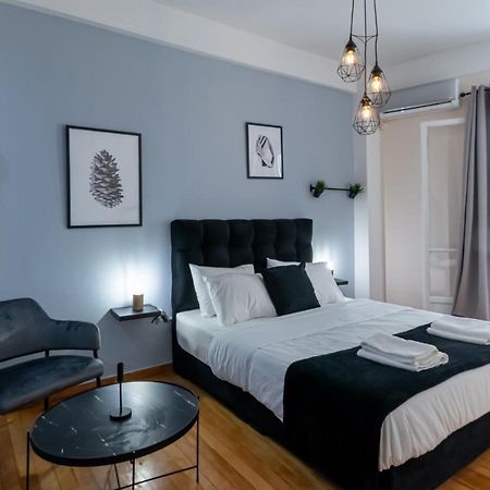 Couple Getaway With Queen Bed Apartment Athens Ngoại thất bức ảnh